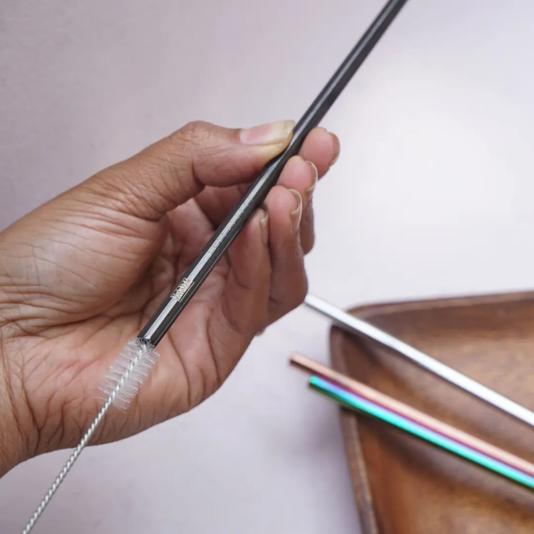 Family Straw Kit - 4 Reusable Food Grade Stainless Steel Straws & Cleaning Brush - Image 2